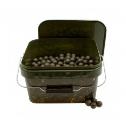 Протеинови топчета в кофа CarpMax 2,5кг Squid